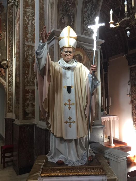 La nuova statua di San Giovanni Paolo II che sarà benedetta Martedì 30 ottobre a...